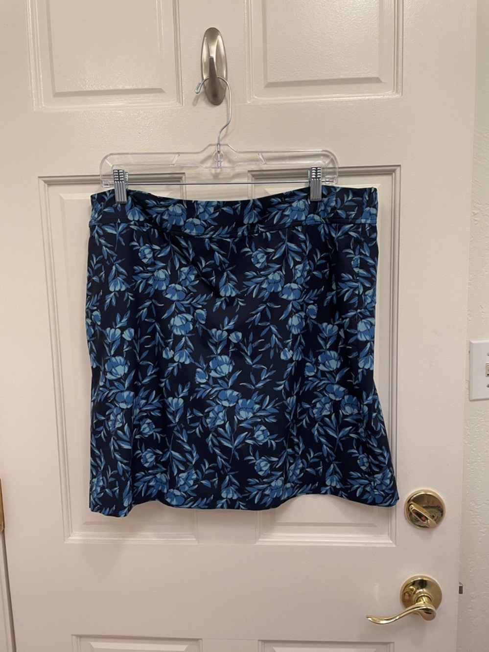 J. Jill Fit Zip Pocket Skort size L